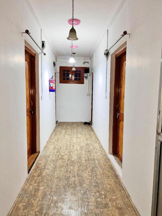 Roseline Inn Srīnagar Екстериор снимка